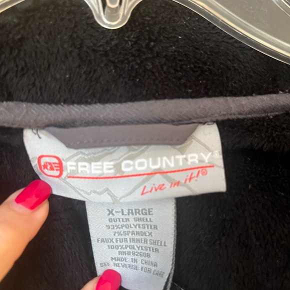 Free Country softshell hooded Jacket - Picture 4 of 9